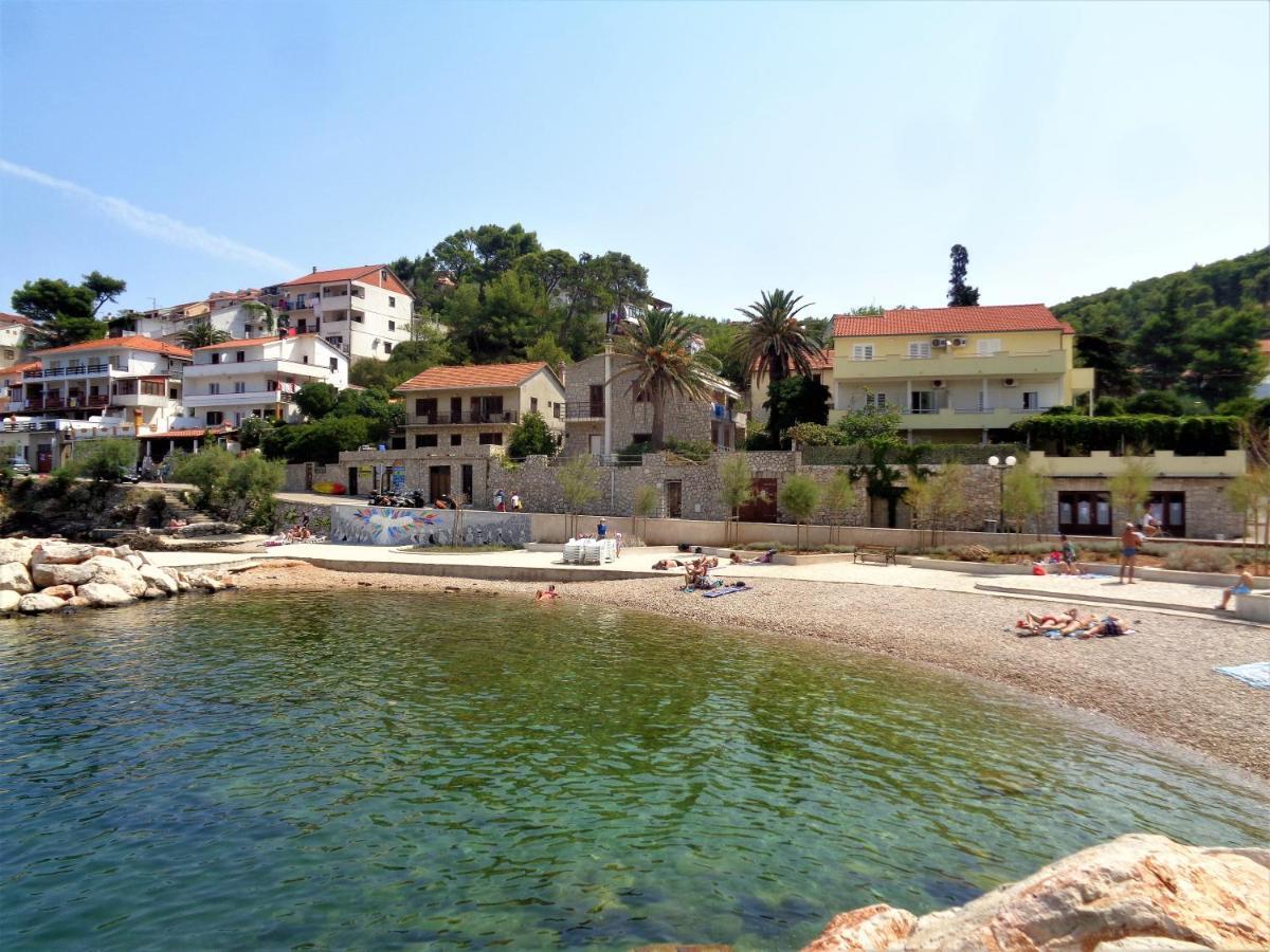 Apartments Skrivaneli Jelsa  Esterno foto